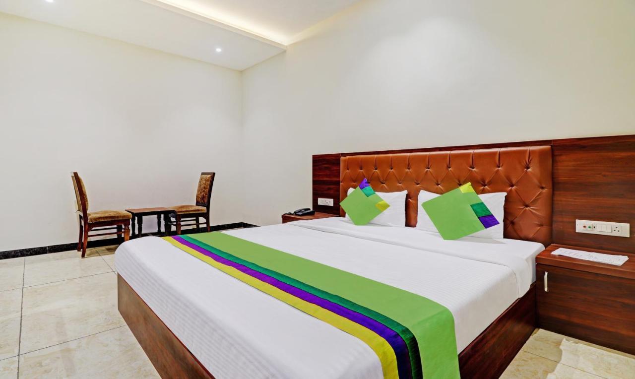 Treebo Trend Gt Palace Fatehabad Road Hotel Agra  Exterior foto