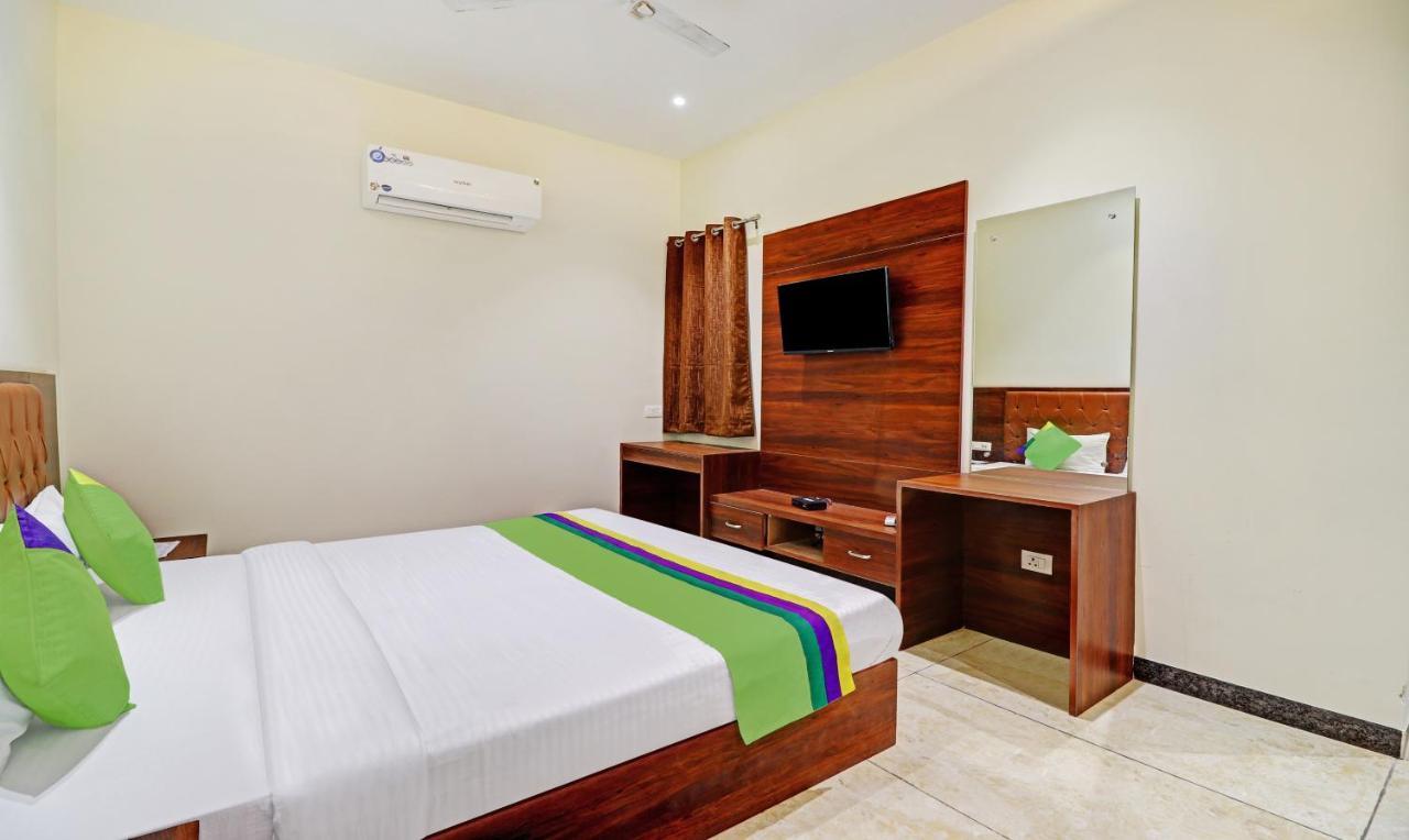 Treebo Trend Gt Palace Fatehabad Road Hotel Agra  Exterior foto